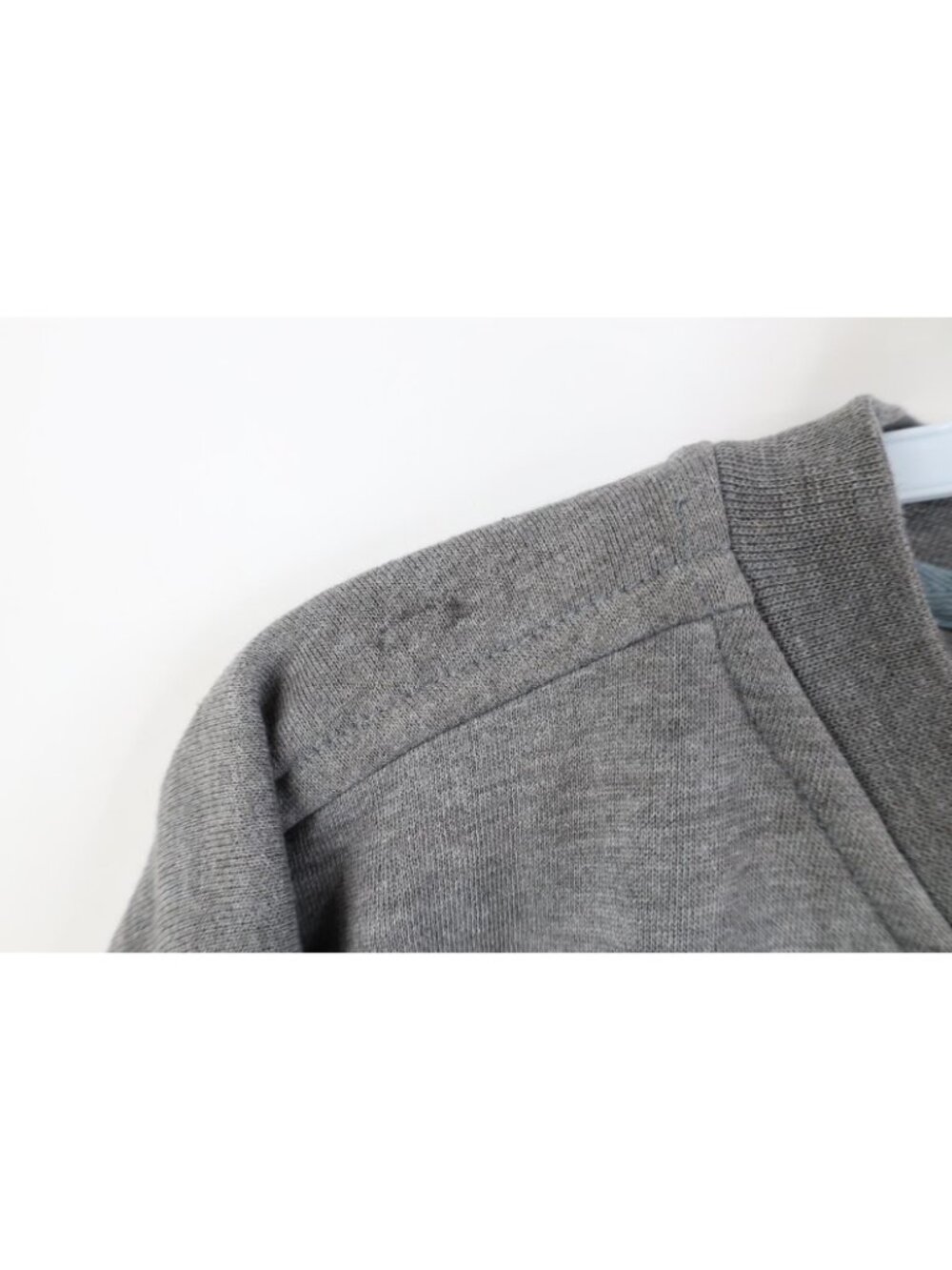 Vintage 90s Disney Womens XL Distressed Winnie the Pooh V-Neck Sweatshirt Gray - Picture 6 of 14